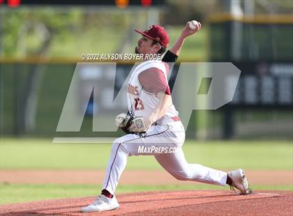 Thumbnail 1 in Alemany vs. Corona photogallery.