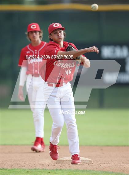 Thumbnail 1 in Alemany vs. Corona photogallery.