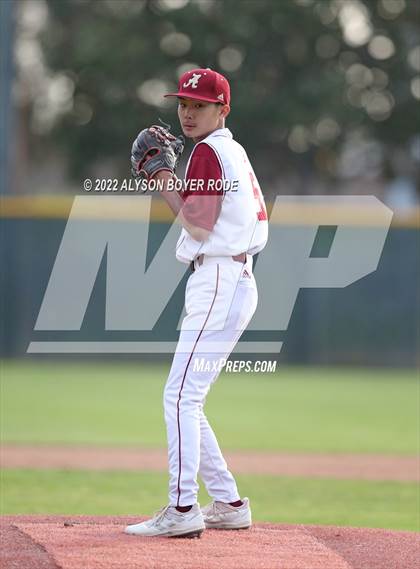 Thumbnail 1 in Alemany vs. Corona photogallery.