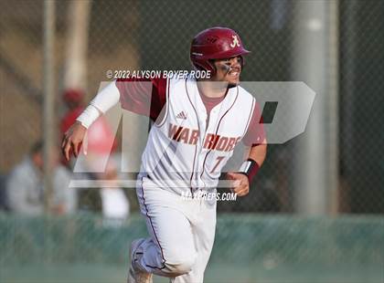 Thumbnail 3 in Alemany vs. Corona photogallery.