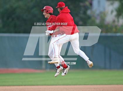 Thumbnail 1 in Alemany vs. Corona photogallery.