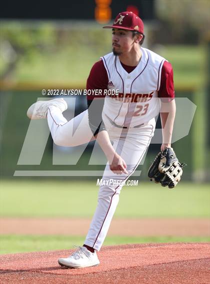 Thumbnail 3 in Alemany vs. Corona photogallery.