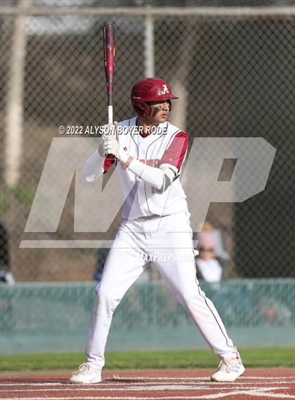 Thumbnail 2 in Alemany vs. Corona photogallery.