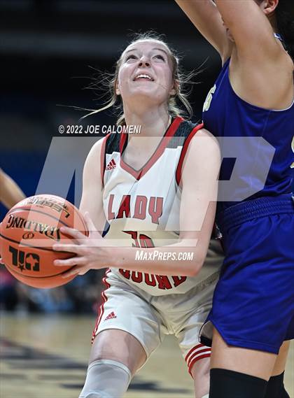 Thumbnail 1 in Gruver vs San Saba (UIL 2A State Semifinal) photogallery.