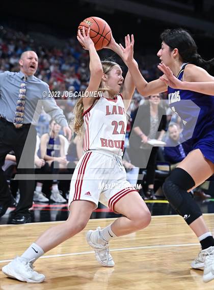 Thumbnail 3 in Gruver vs San Saba (UIL 2A State Semifinal) photogallery.