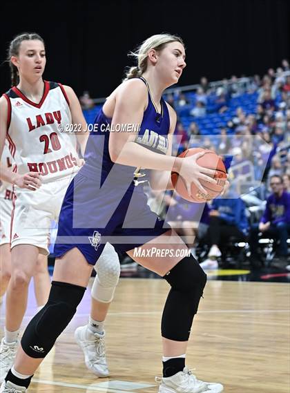 Thumbnail 2 in Gruver vs San Saba (UIL 2A State Semifinal) photogallery.