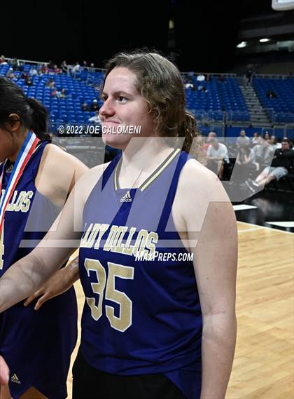 Thumbnail 3 in Gruver vs San Saba (UIL 2A State Semifinal) photogallery.