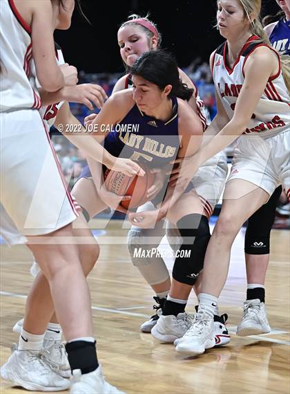 Thumbnail 3 in Gruver vs San Saba (UIL 2A State Semifinal) photogallery.