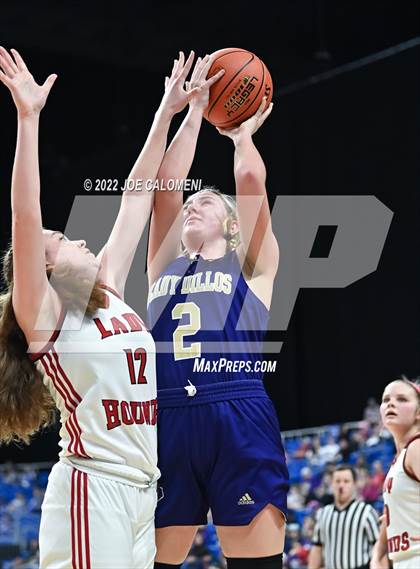 Thumbnail 1 in Gruver vs San Saba (UIL 2A State Semifinal) photogallery.