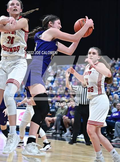 Thumbnail 3 in Gruver vs San Saba (UIL 2A State Semifinal) photogallery.
