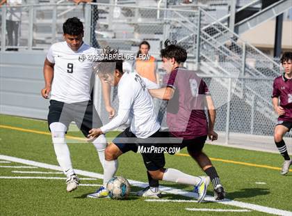 Thumbnail 1 in Davenport vs. Hidalgo (UIL Soccer Region IV 4A Division 1 Semifinal) photogallery.