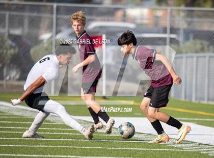 Thumbnail 2 in Davenport vs. Hidalgo (UIL Soccer Region IV 4A Division 1 Semifinal) photogallery.