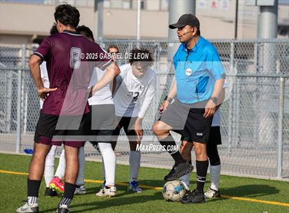 Thumbnail 1 in Davenport vs. Hidalgo (UIL Soccer Region IV 4A Division 1 Semifinal) photogallery.