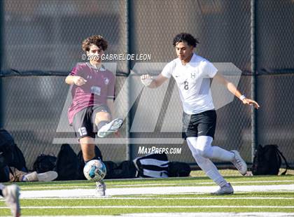 Thumbnail 2 in Davenport vs. Hidalgo (UIL Soccer Region IV 4A Division 1 Semifinal) photogallery.