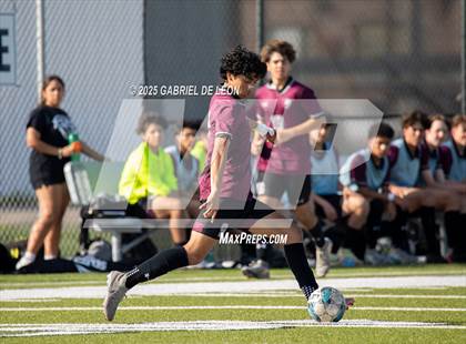 Thumbnail 3 in Davenport vs. Hidalgo (UIL Soccer Region IV 4A Division 1 Semifinal) photogallery.
