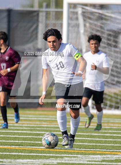 Thumbnail 3 in Davenport vs. Hidalgo (UIL Soccer Region IV 4A Division 1 Semifinal) photogallery.