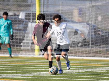 Thumbnail 2 in Davenport vs. Hidalgo (UIL Soccer Region IV 4A Division 1 Semifinal) photogallery.