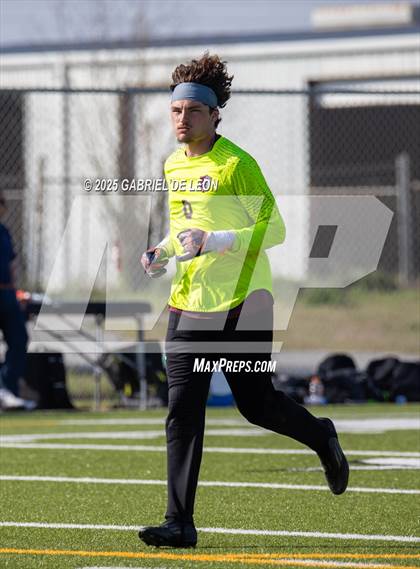 Thumbnail 1 in Davenport vs. Hidalgo (UIL Soccer Region IV 4A Division 1 Semifinal) photogallery.
