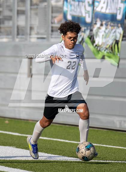 Thumbnail 2 in Davenport vs. Hidalgo (UIL Soccer Region IV 4A Division 1 Semifinal) photogallery.