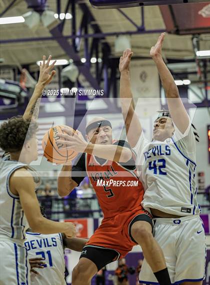 Thumbnail 3 in Quincy vs. Normal Community (IHSA 4A Sectional Championship) photogallery.