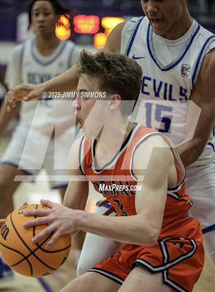 Thumbnail 2 in Quincy vs. Normal Community (IHSA 4A Sectional Championship) photogallery.