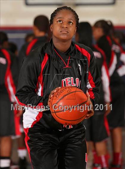 Thumbnail 1 in Bellarmine-Jefferson vs. Antelope Valley (CIF SS Playoffs) photogallery.