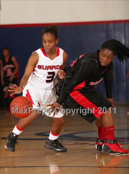 Thumbnail 3 in Bellarmine-Jefferson vs. Antelope Valley (CIF SS Playoffs) photogallery.