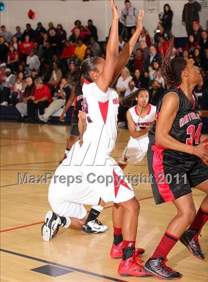 Thumbnail 1 in Bellarmine-Jefferson vs. Antelope Valley (CIF SS Playoffs) photogallery.