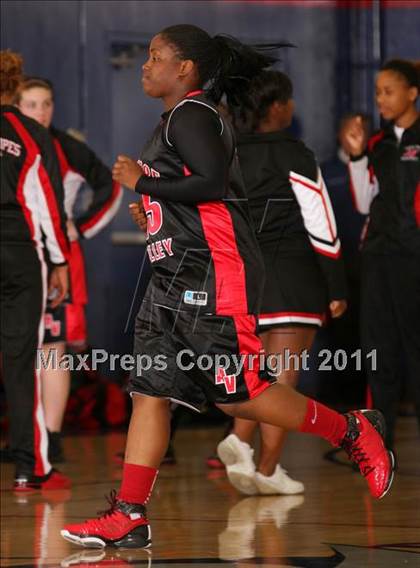 Thumbnail 1 in Bellarmine-Jefferson vs. Antelope Valley (CIF SS Playoffs) photogallery.