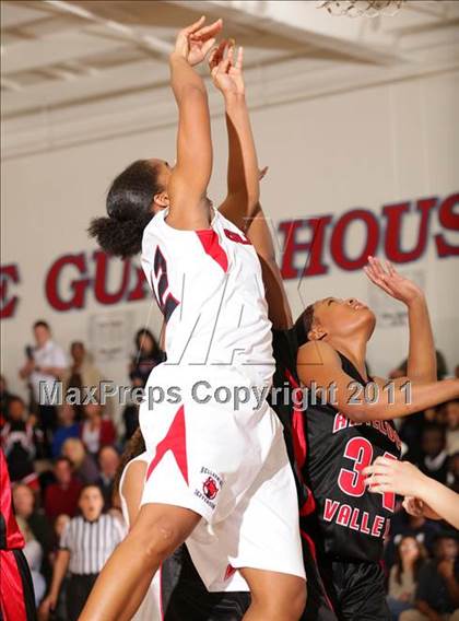 Thumbnail 1 in Bellarmine-Jefferson vs. Antelope Valley (CIF SS Playoffs) photogallery.