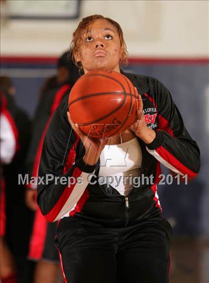 Thumbnail 2 in Bellarmine-Jefferson vs. Antelope Valley (CIF SS Playoffs) photogallery.