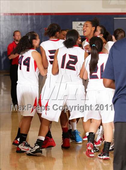 Thumbnail 1 in Bellarmine-Jefferson vs. Antelope Valley (CIF SS Playoffs) photogallery.