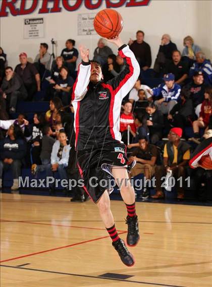 Thumbnail 1 in Bellarmine-Jefferson vs. Antelope Valley (CIF SS Playoffs) photogallery.