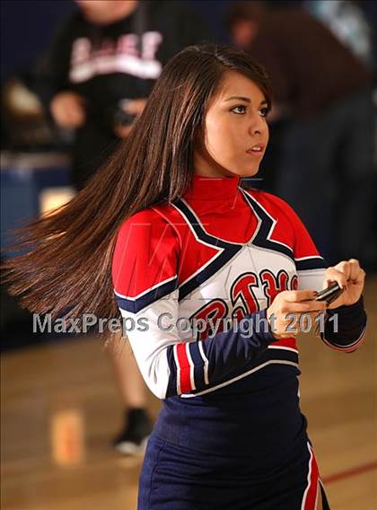 Thumbnail 1 in Bellarmine-Jefferson vs. Antelope Valley (CIF SS Playoffs) photogallery.