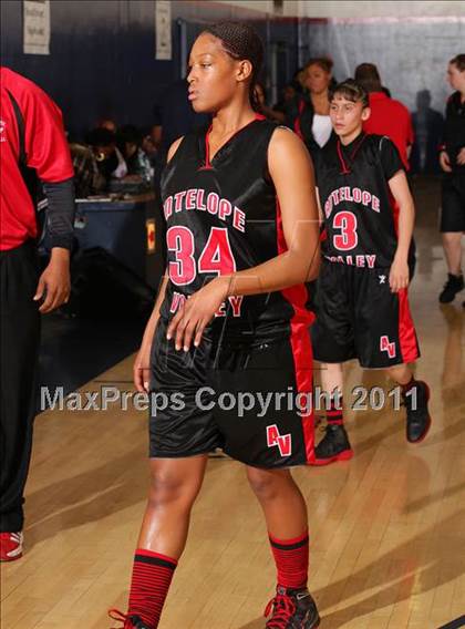 Thumbnail 3 in Bellarmine-Jefferson vs. Antelope Valley (CIF SS Playoffs) photogallery.