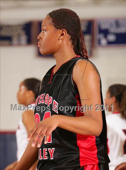 Thumbnail 3 in Bellarmine-Jefferson vs. Antelope Valley (CIF SS Playoffs) photogallery.