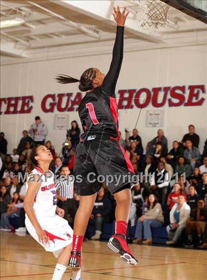 Thumbnail 2 in Bellarmine-Jefferson vs. Antelope Valley (CIF SS Playoffs) photogallery.