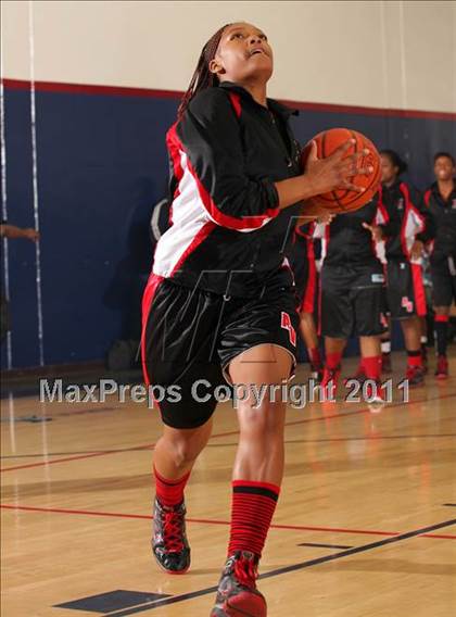 Thumbnail 3 in Bellarmine-Jefferson vs. Antelope Valley (CIF SS Playoffs) photogallery.