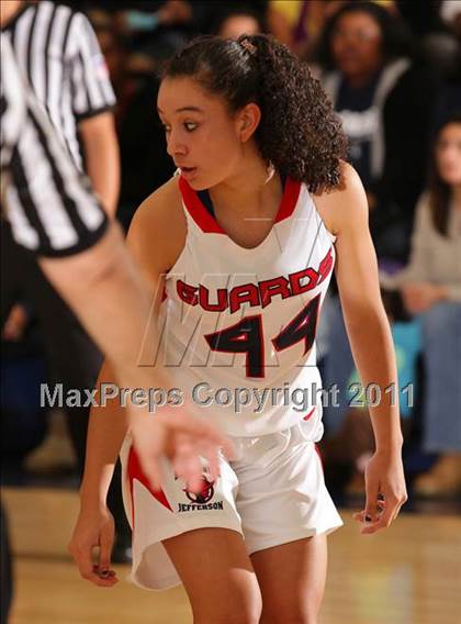 Thumbnail 2 in Bellarmine-Jefferson vs. Antelope Valley (CIF SS Playoffs) photogallery.