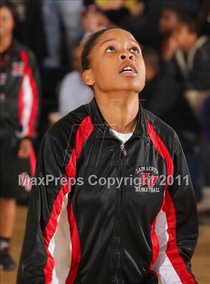 Thumbnail 2 in Bellarmine-Jefferson vs. Antelope Valley (CIF SS Playoffs) photogallery.