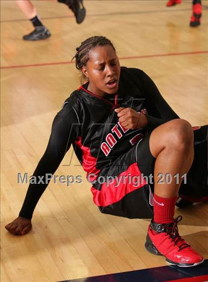 Thumbnail 1 in Bellarmine-Jefferson vs. Antelope Valley (CIF SS Playoffs) photogallery.
