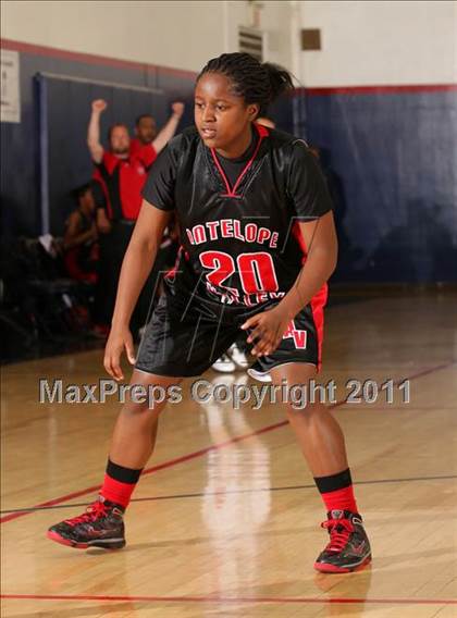 Thumbnail 2 in Bellarmine-Jefferson vs. Antelope Valley (CIF SS Playoffs) photogallery.