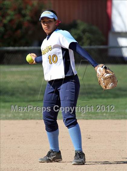 Thumbnail 1 in Center vs. Monterey Trail (Victory Pre-Season T.O.C.) photogallery.