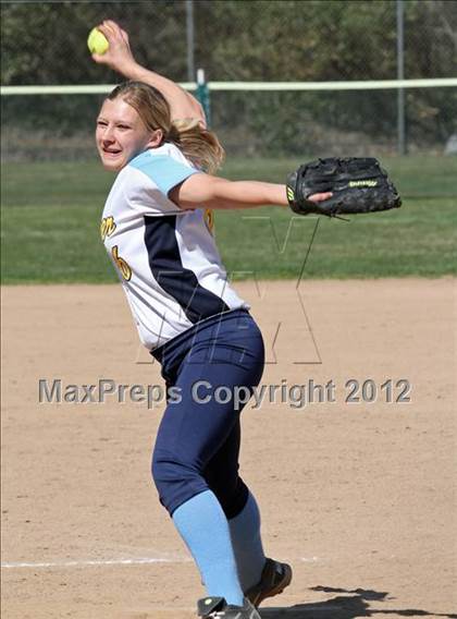 Thumbnail 1 in Center vs. Monterey Trail (Victory Pre-Season T.O.C.) photogallery.