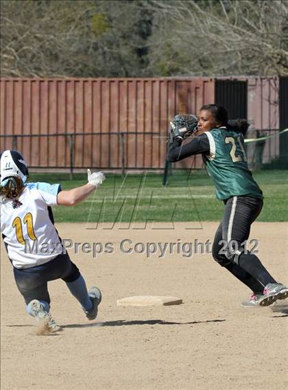 Thumbnail 2 in Center vs. Monterey Trail (Victory Pre-Season T.O.C.) photogallery.
