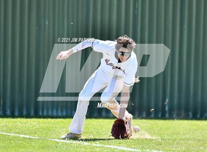 Thumbnail 1 in Belton vs. Austin (AISD Tournament) photogallery.