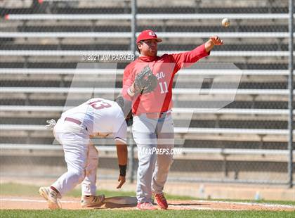Thumbnail 1 in Belton vs. Austin (AISD Tournament) photogallery.