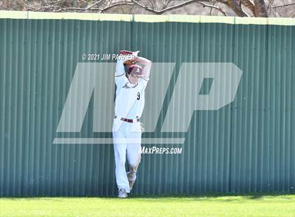 Thumbnail 2 in Belton vs. Austin (AISD Tournament) photogallery.