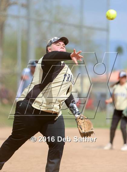 Thumbnail 2 in Aquinas vs Yucca Valley photogallery.