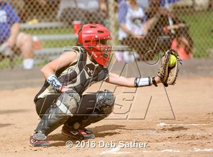 Thumbnail 1 in Aquinas vs Yucca Valley photogallery.